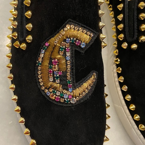 Christian Louboutin - Picture 12 of 12